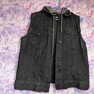 BDG Black Vest Classic Denim Style